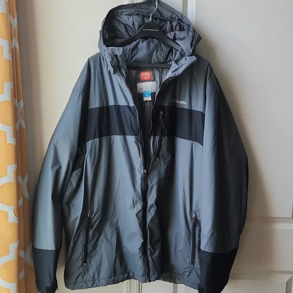 Columbia Men's Two-Tone Hooded Raincoat - Picture 1 of 9